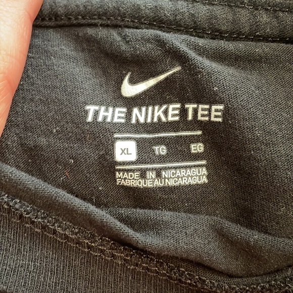 Nike Girls Short Sleeve T-Shirt - Picture 4 of 4